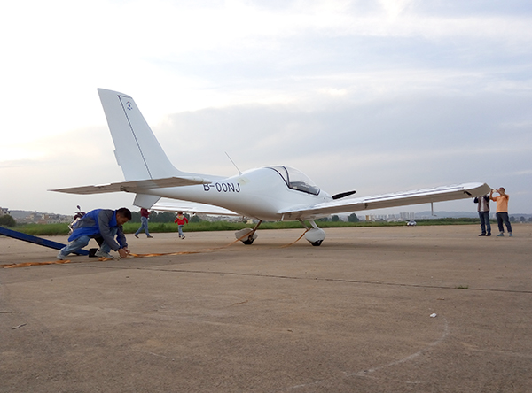 山河SA60L-T高原版輕型運(yùn)動(dòng)飛機(jī)成功審定試飛