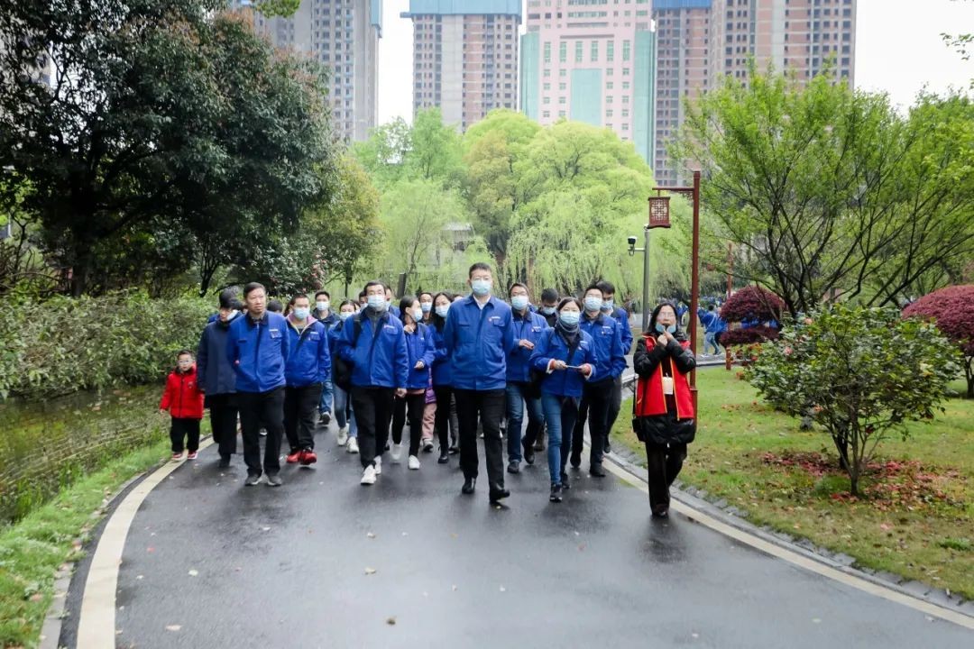 覓紅色歷史 踐初心使命——山河智能全體黨員赴長沙黨史館開展主題黨日活動(dòng)