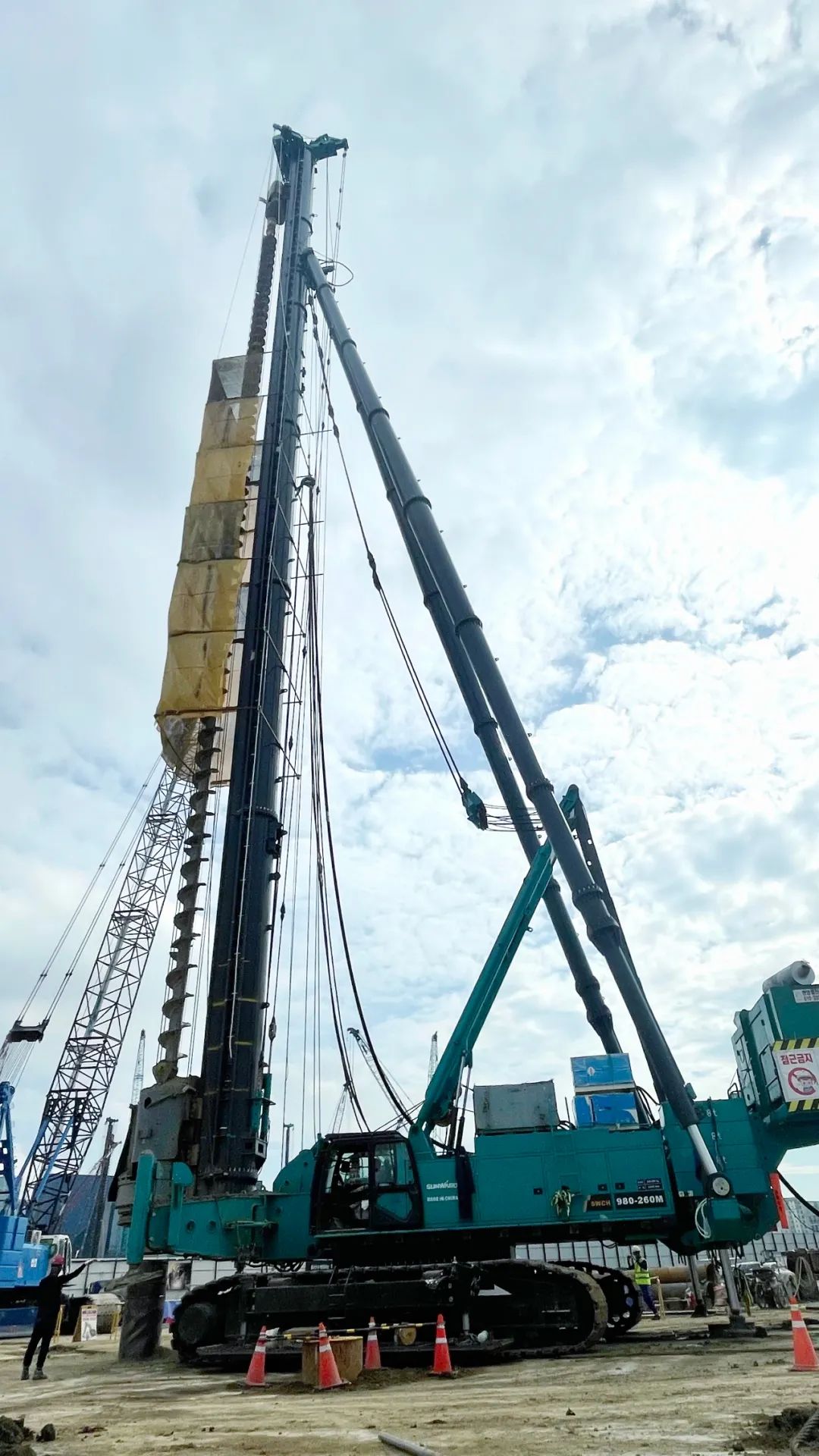 “全球最高樁架”嶄露頭角！山河智能實力助建韓國首爾麻古MICE綜合園區(qū)