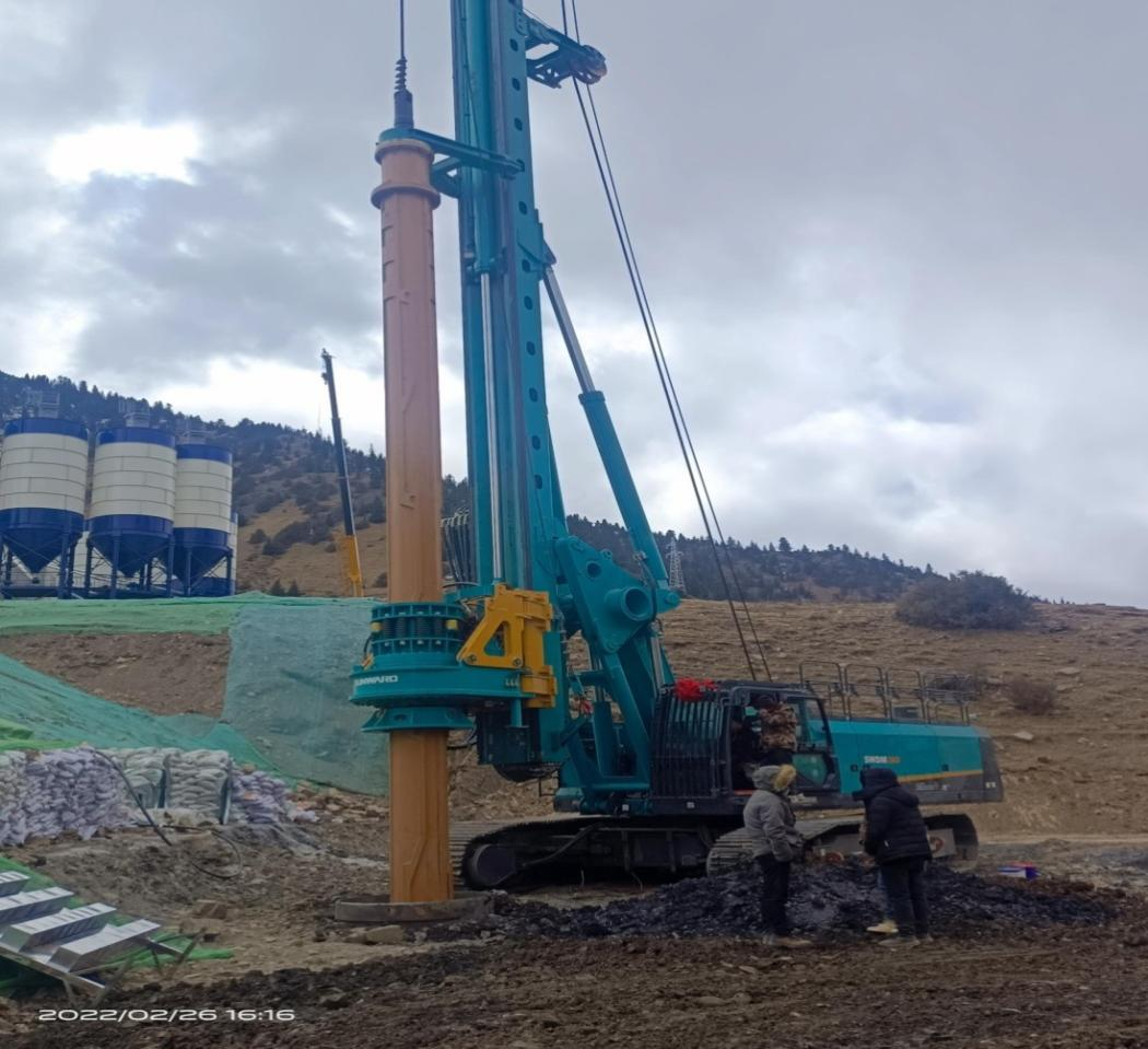 決戰(zhàn)“世界之巔”！山河智能旋挖鉆機實力助建川藏鐵路